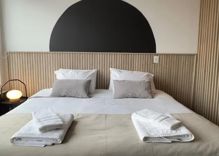 Seaport Apartments Studio Austral 403