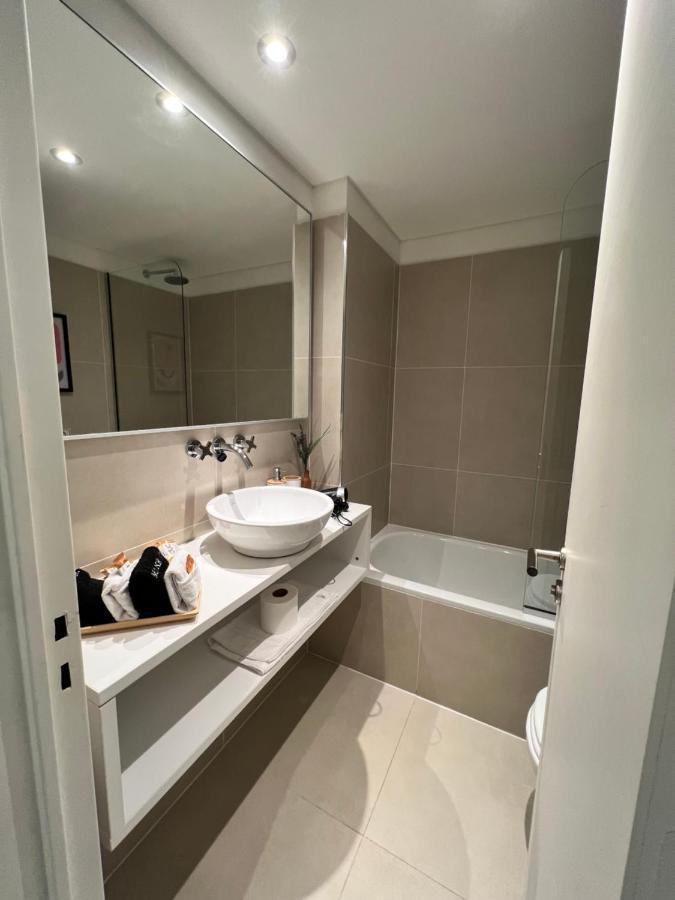 Seaport Austral 403 Apartment